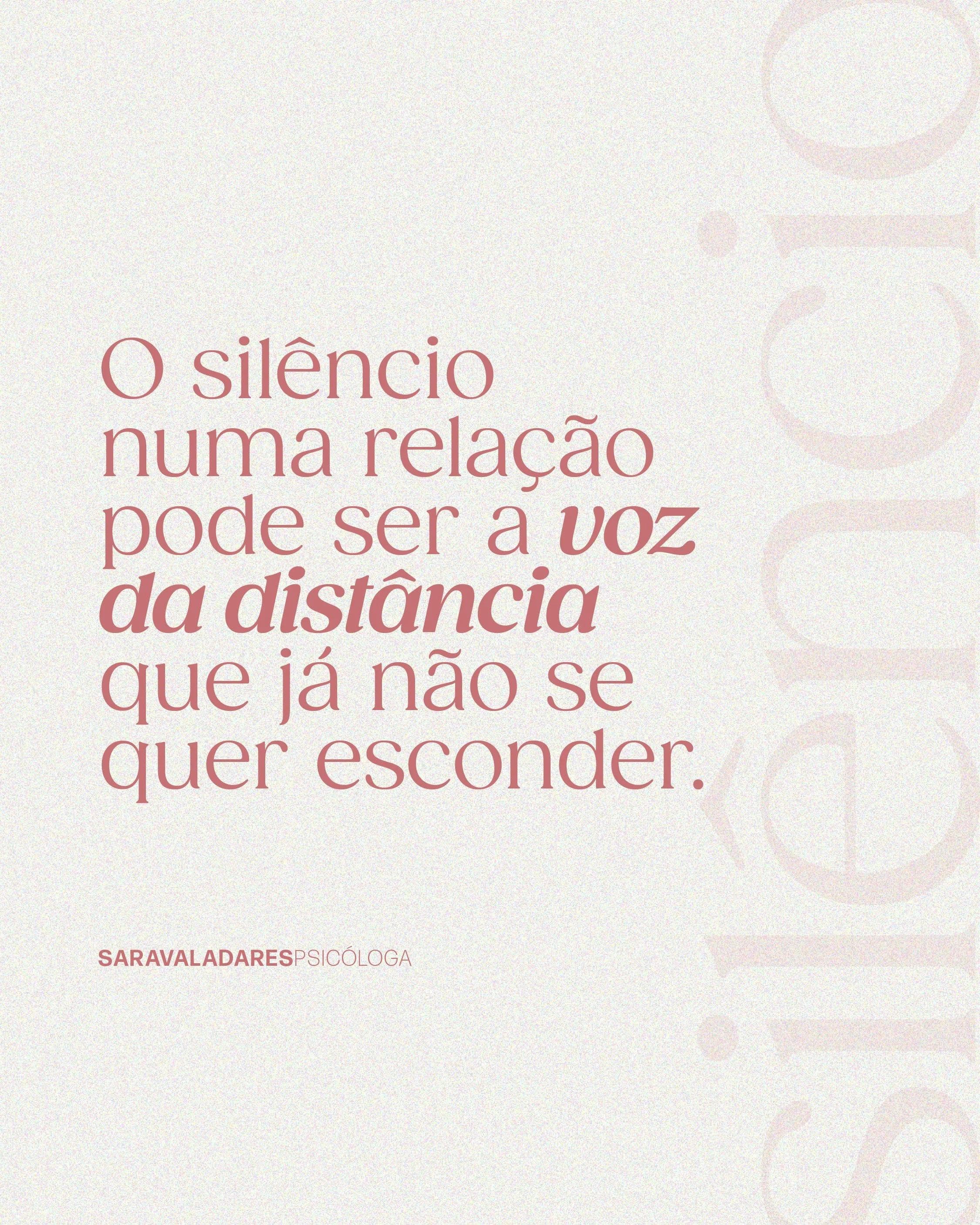 O silêncio numa relação pode ser a voz da distância que já não se quer esconder.